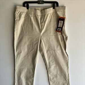 Gloria Vanderbilt Zoe straight leg